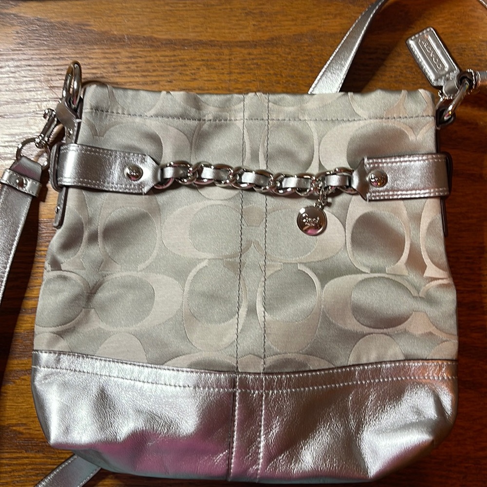Coach messenger crossbody silver & gray new without tags